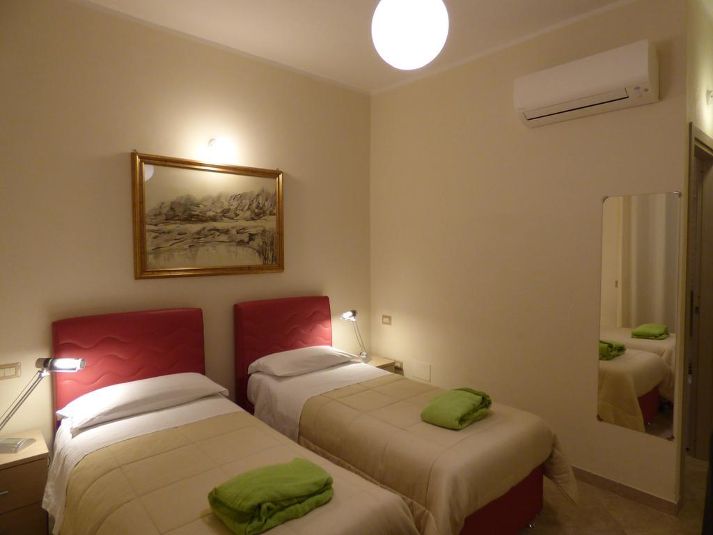 Anania Hotel Cagliari Room photo